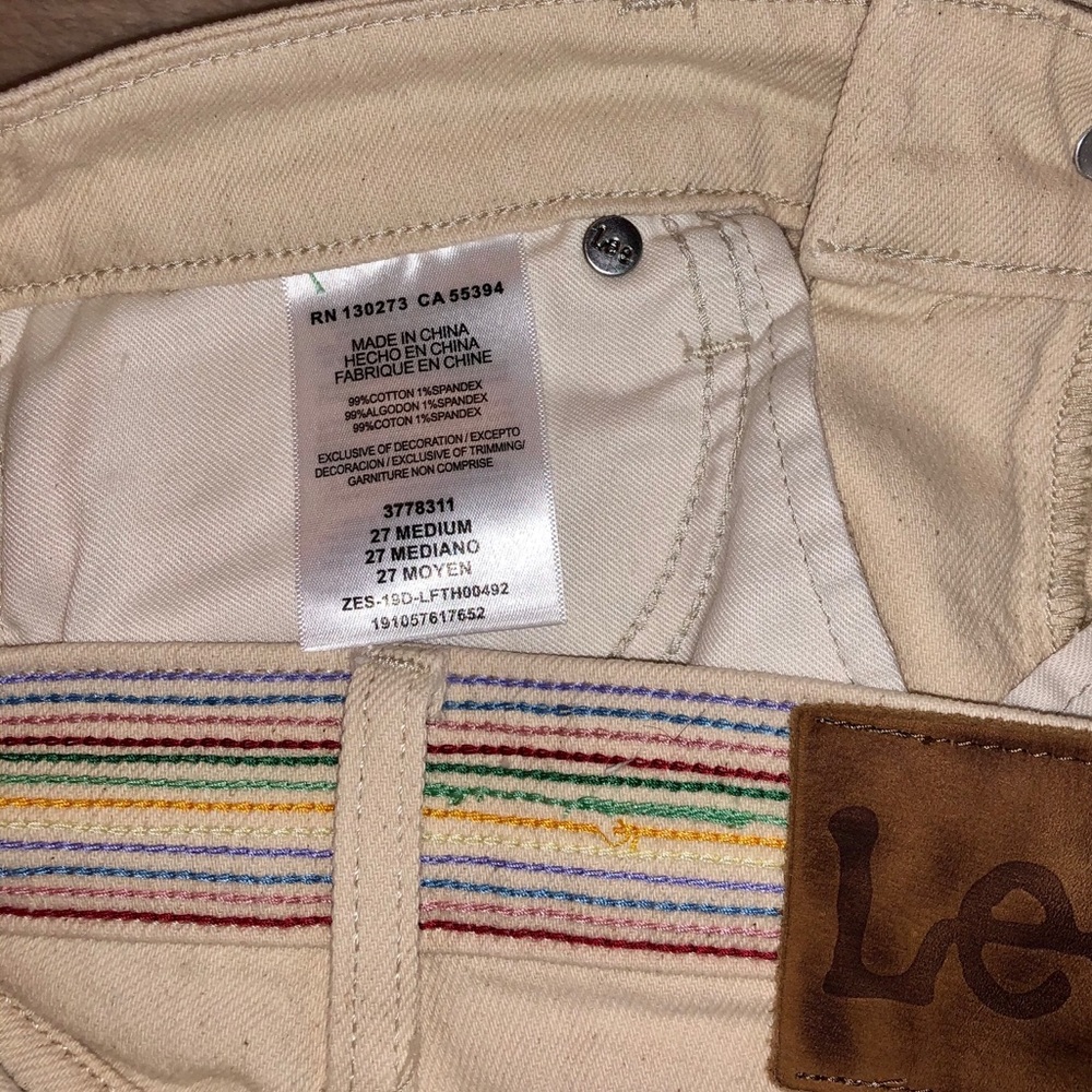 Lee - Rainbow Embroidery Cut Off Shorts - Ecru - Picture 5 of 8